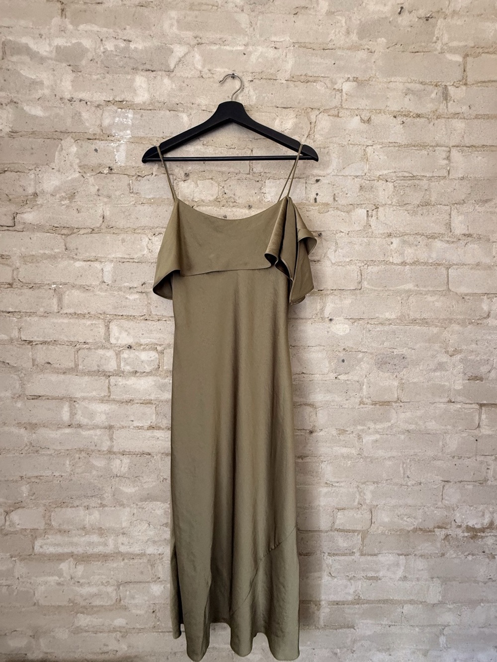 Aritzia Wilfred Olive One-Shoulder Ruffle Maxi Dress